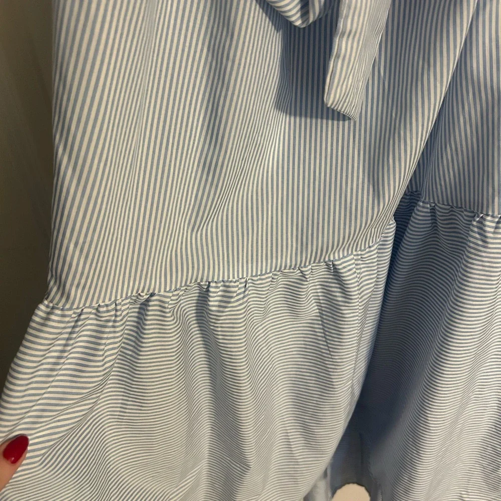 Strapless blue and white striped dress - Picture 3 of 4